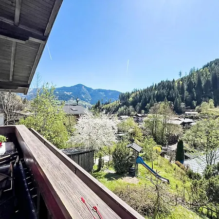 Hébergement de vacances Alpenhit Zell Am By Interhome *