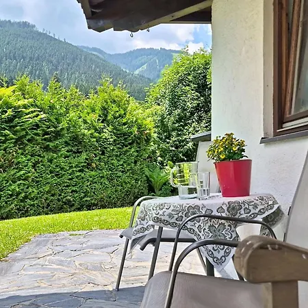 Hébergement de vacances Alpenhit Zell Am By Interhome