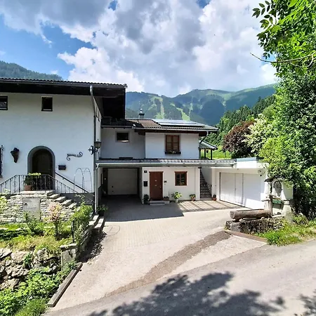 Ferienhaus Alpenhit Zell Am By Interhome *